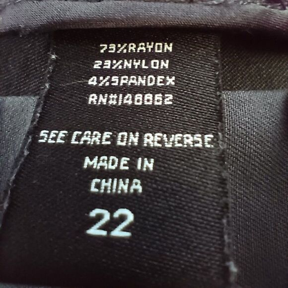 Torrid Charcoal Grey Stretch Capri Tapered Ankle Trouser Pants Size 22 - Picture 8 of 9